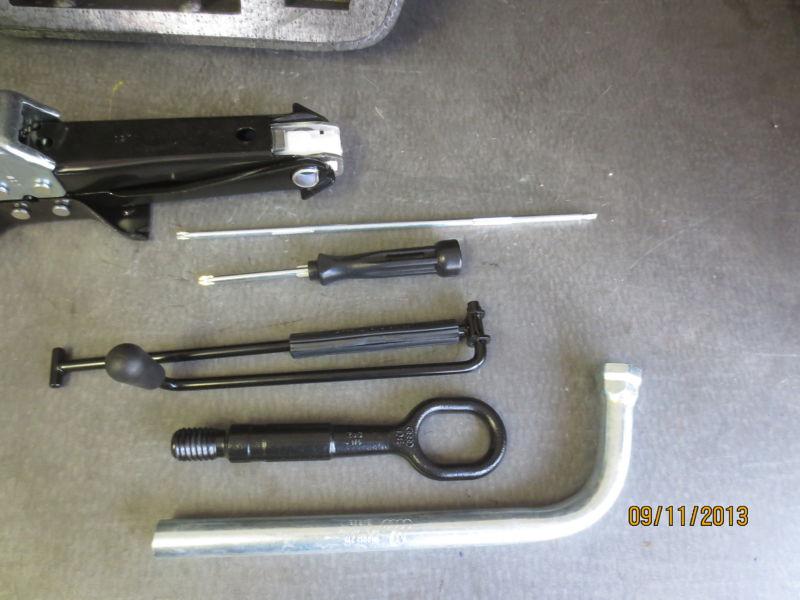 AUDI S4 EMERGENCY JACK TOOLS SET KIT OEM 2009-2010-2011-2012-2012-2013, US $79.99, image 2
