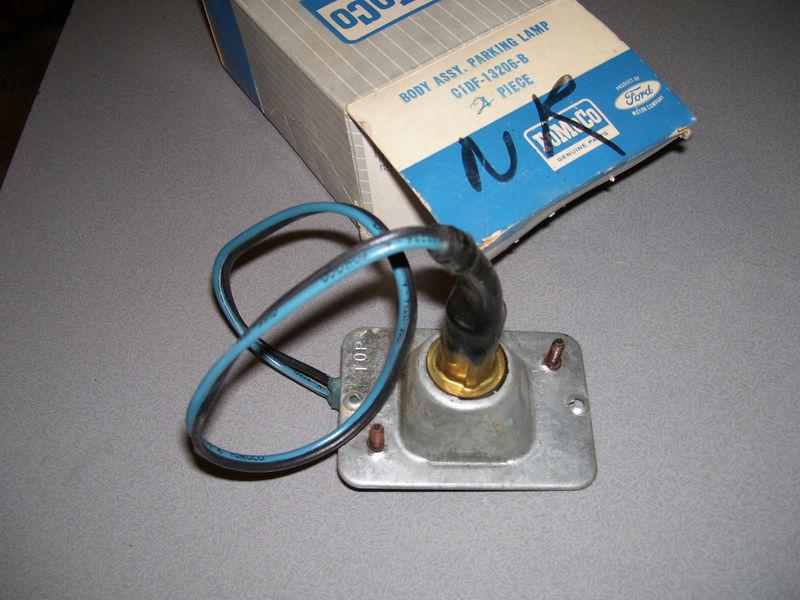 New 1961 Ford Falcon body assembly. Parking lamp C1DF-13206-B., US $19.10, image 3