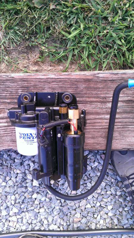 Volvo penta fuel pump assembly 21608511  