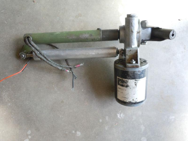 Cessna flap actuator