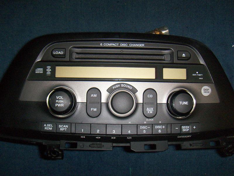 06-09 honda odyessey 6 disc radio with xm aux face #1buo oem tested with code #
