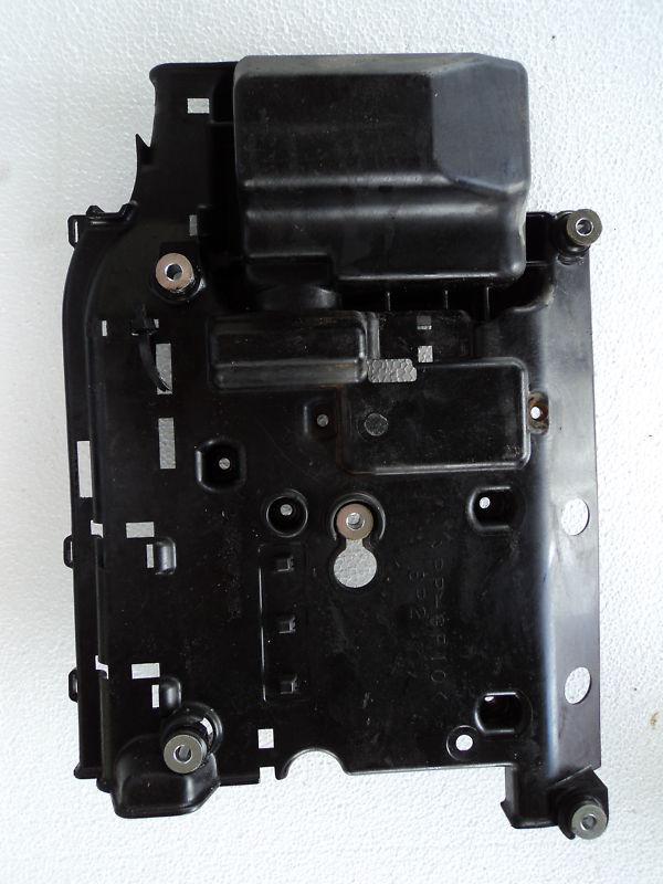 Electrical bracket ~6p2-81948-00-00~ from a yamaha 250hp 4-stroke f250 outboard