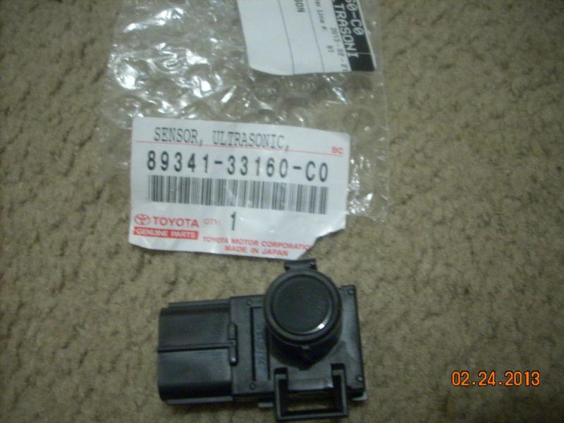 New oem toyota sequoia, land cruiser rt. front bumper park sensor 8934133160c0 