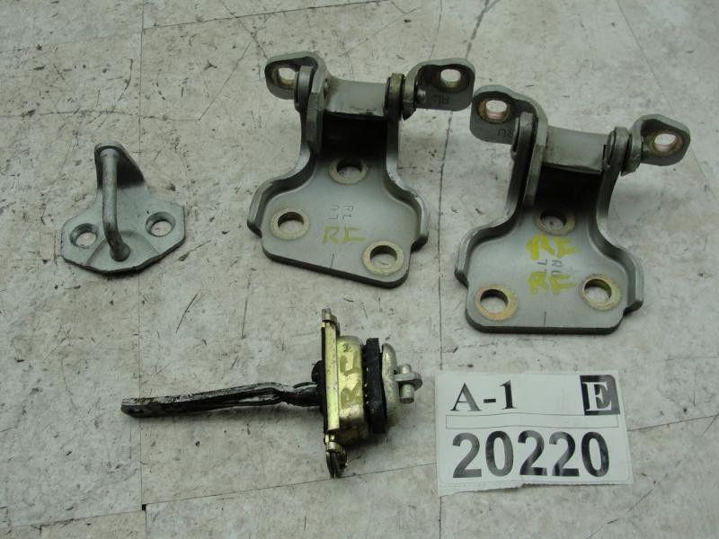 2002-2005 freelander right passenger side front door hinge hinges check stopper