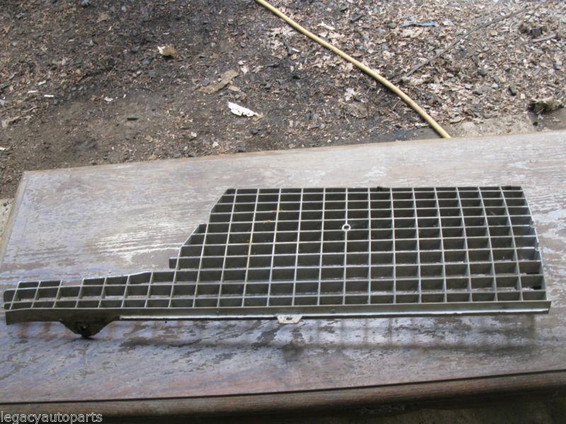 1966 ford thunderbird passenger side grill section