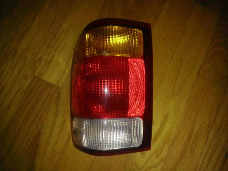 1998 Ford Ranger Driver's side tail light, US $5.00, image 2