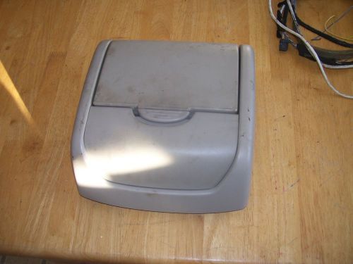 Caravan voyager town and country overhead drop flip down tv monitor 2002-2007