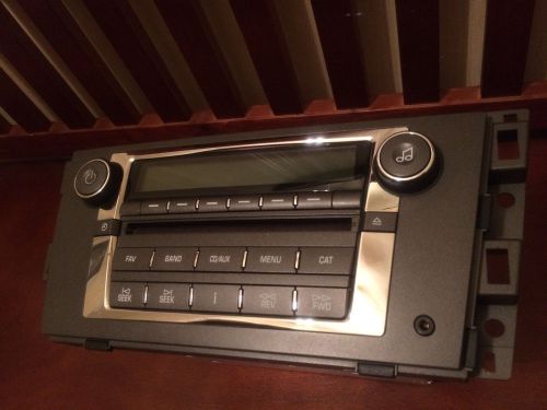 2007 - 2009 cadillac dts/srx am fm xm radio cd mp3 player model 25849388