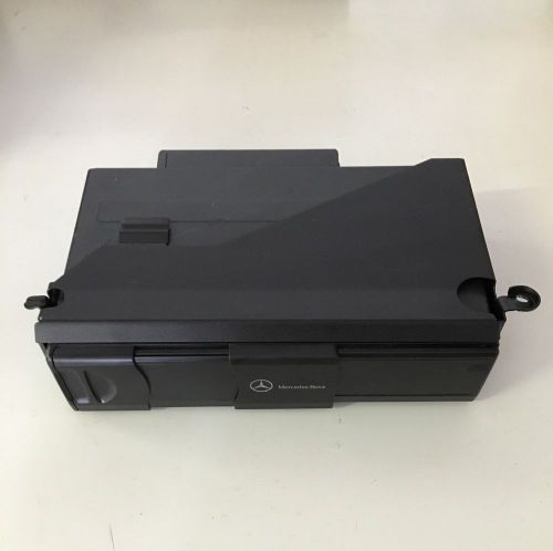 Mercedes-benz clk320 w209 cd changer item # a2208274642 oem