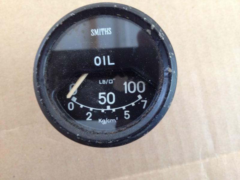 Triumph tr-6 oil pressure gauge smith gauge