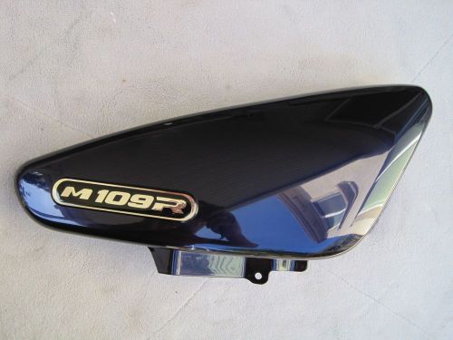 Oem suzuki boulevard m109 m109r vzr1800 right side cover purple with blue sparkl