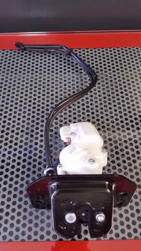 2014 ford escape rear tailgate latch