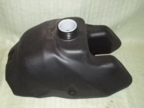 1986-88 yamaha yfm225 moto4 fuel tank,gas tank~p/n 2ht-24110-00-00~nos(#2693