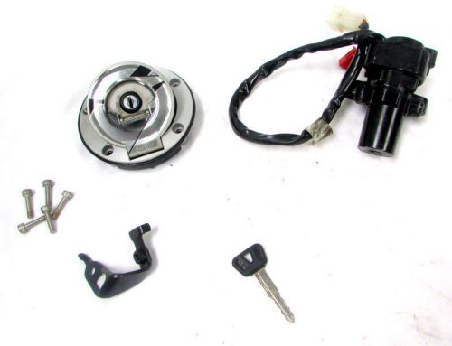 Yamaha 2002-2003 r-1 yzf-r1 oem ignition switch gas cap key sd