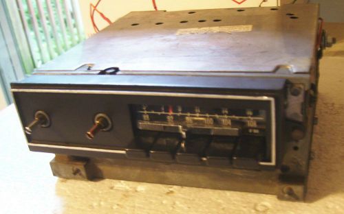 73 1973 barracuda mopar e body am fm radio good working  fits 70 71 72 73 74