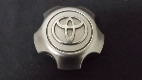 Toyota highlander oem wheel center cap hyper silver finish 01 02 03 04 05 06 07