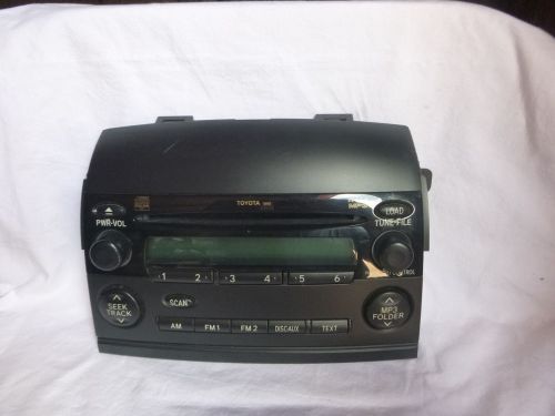 04-09 toyota sienna radio 6 cd mp3 face plate replacement 11810 61530