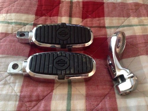 Harley davidson chrome and rubber highway pegs &amp; bracket. used but nice