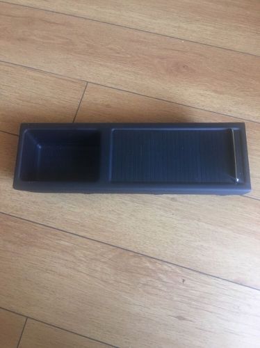 Genuine bmw centre armrest tray storage roller cover black e46 3 series - black
