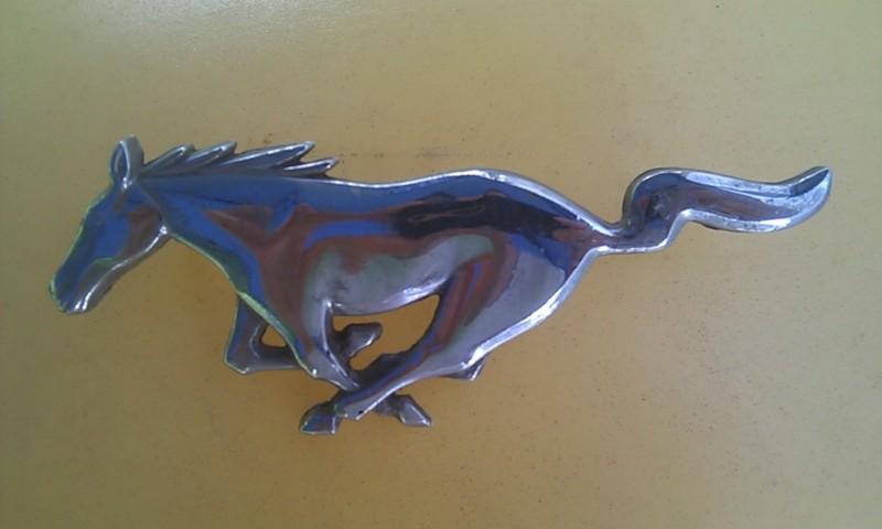 1968 mustang front grille running horse original ford part - c8zb-8a22-a nr