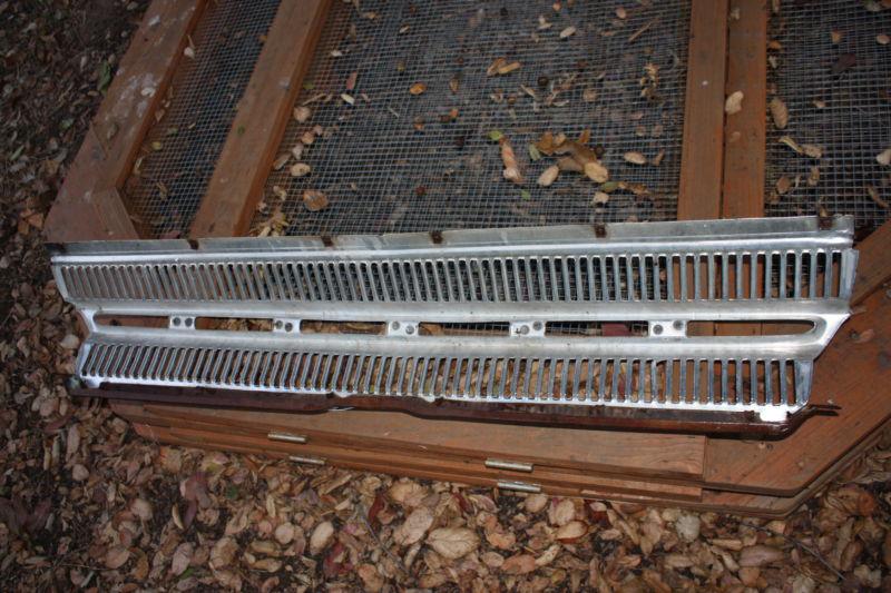 *******1964 DODGE DART GT CONVERTIBLE ORIGINAL GRILLE WITH LETTERS********, US $75.00, image 6