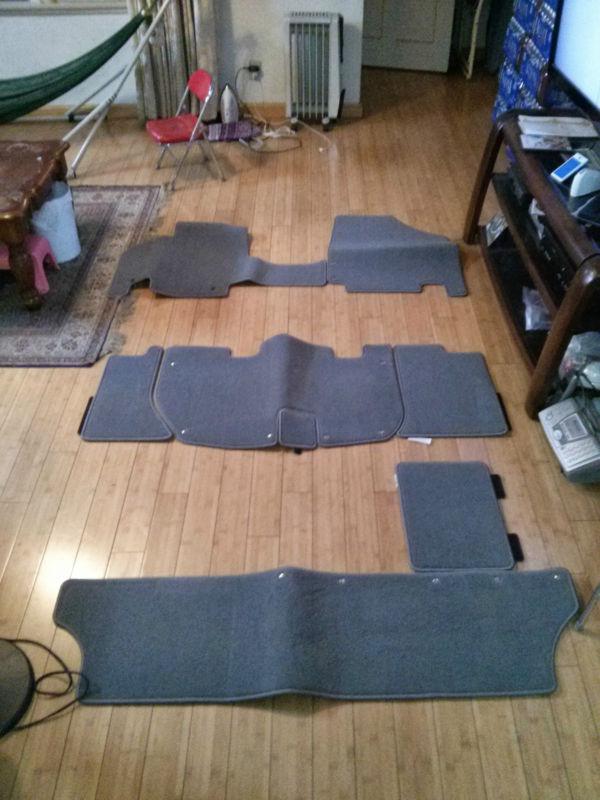 Honda odyssey manufacturers 7 piece floor mats 