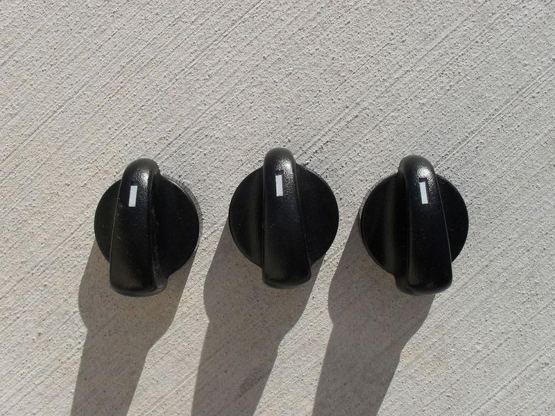 94 95 96 97 98 ford mustang ac heater control knobs set of 3 - oem black