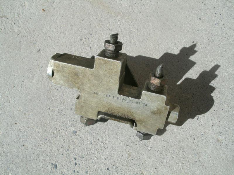 1992 ford mustang gt 5.0l brake line proportioning valve & bracket e7zc-2b091-ba