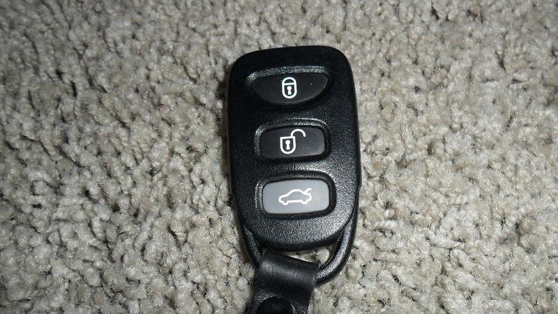 Keyless remote 06-09 kia optima & amanti 95430-2g201 osloka-310t