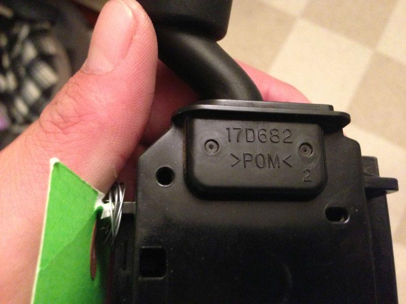 2004-2007 mazda 3 windshield wiper switch 17d682 oem