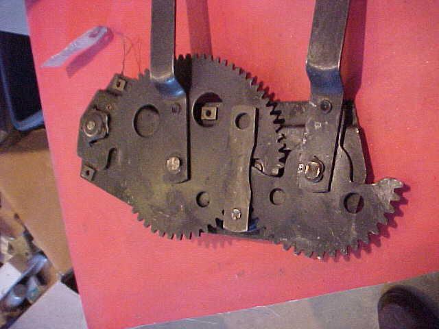 NOS FOMOCO 81C-812700 R/H WINDOW REGULATOR 38 39 40 41 42 46 47 FORD TRUCK NEW, US $99.99, image 6