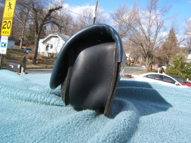 Buy HARLEY DAVIDSON HERITAGE SPRINGER FLSTS WINDSHIELD BAG in Montville