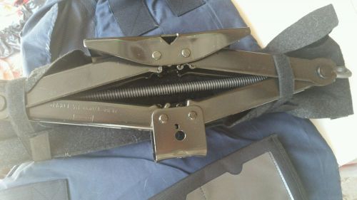 Genuine ford scissor jack\items