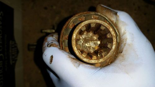 Volvo penta upper gear unit gearbox single bolt coarse v8 4cyl 270 275 280 sp dp