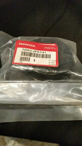 Honda 72563-vf9-c41 trimmer head (honda )