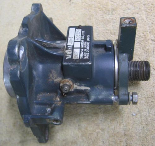 1988 pwc yamaha wj500 wr500 wavejammer waverunner pump drive bearing mount