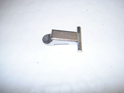 Volvo 444 544 445 210 catch door lock new striker plate catch