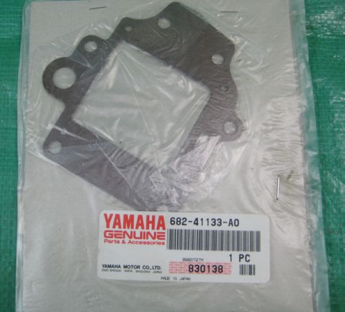 Oem exhaust manifold gasket #1 yamaha 9.9 15 hp 9.9hp 92-95 15hp 682-41133-a0-00