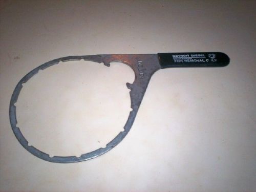 Detroit diesel vent cap wrench spanner removal of top collar tool