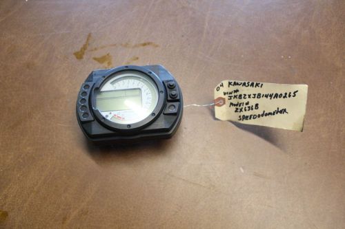 04 kawasaki speedometer ,used. model#zx636b
