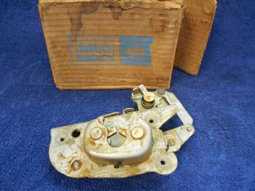 1963-64 galaxie rh rear door lock latch  nos ford  716