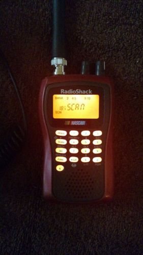Nascar track scanner model pro-83 by radio shack w/ headset &amp; manual
