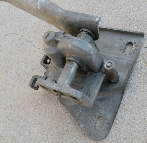 THUNDERBIRD FORD CONVERTIBLE BRACKET FLIP LIP GEAR HOUSING RIGHT 1964-1966 OEM, US $300.00, image 6