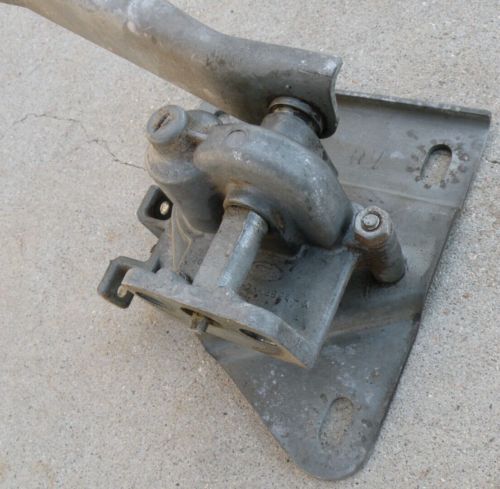THUNDERBIRD FORD CONVERTIBLE BRACKET FLIP LIP GEAR HOUSING RIGHT 1964-1966 OEM, US $300.00, image 17