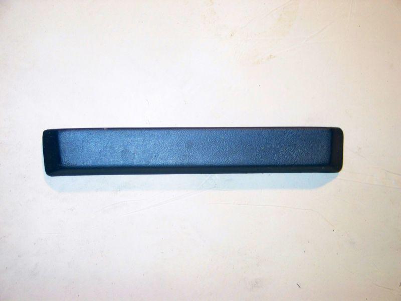 1965-66 ford mustang blue arm rest pad
