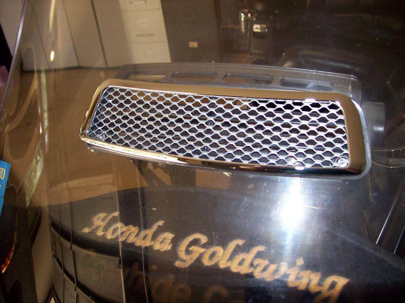 Honda gl1800 goldwing chrome windshield vent accent with screen