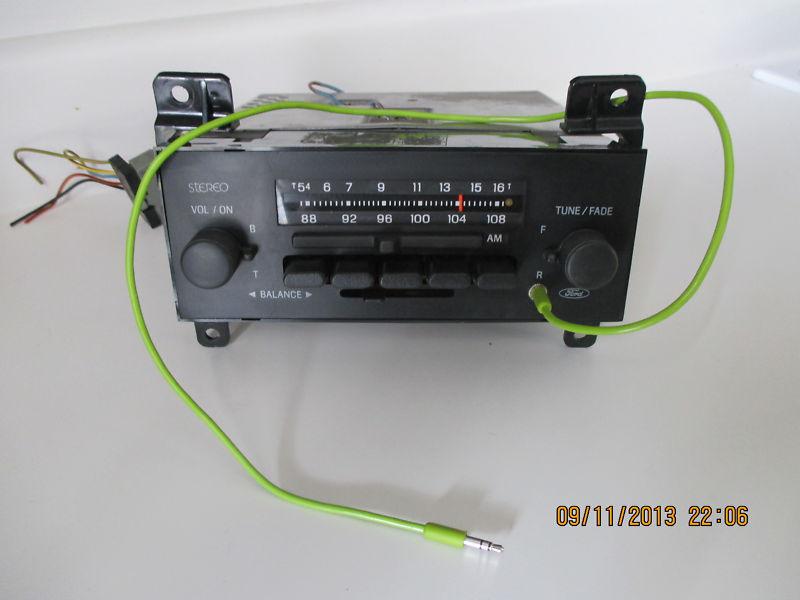 Ford am fm radio for 80s cars/trucks w/aux input for mp3/ipod