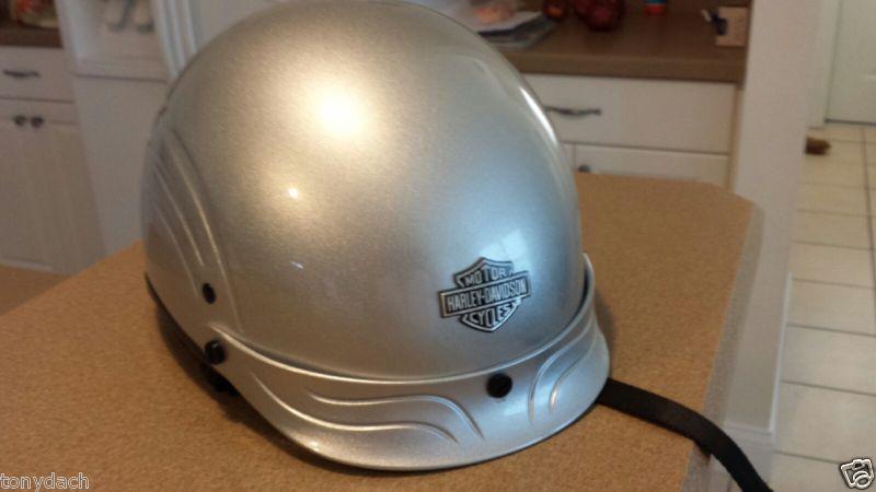 Harley davidson women's silver helmet