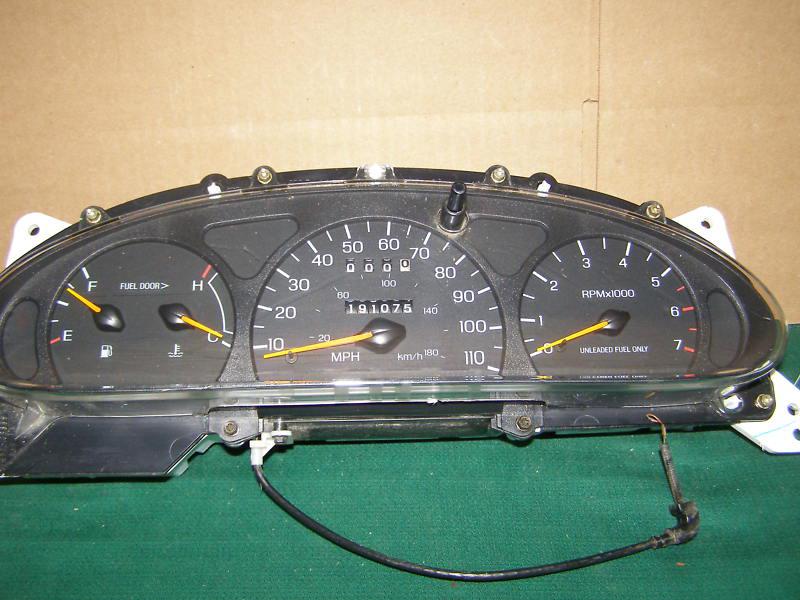 1998 mercury sable   1998 ford taurus speedometer cluster  192k