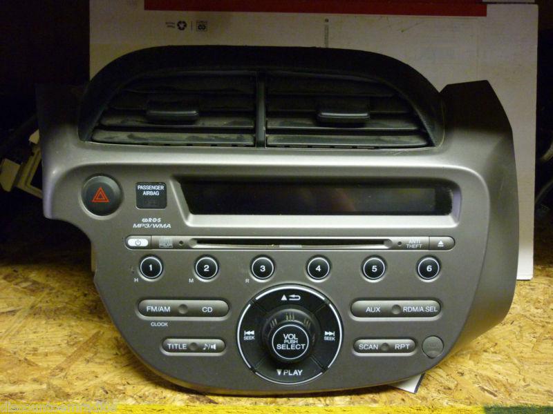 09-10 honda fit radio cd mp3 player 39100-tk6-a012 & code  *